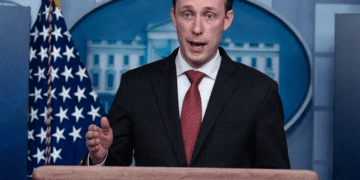 Houthis reject peace calls, respond instead with offensives - Advisor 1 - Egyptian Gazette Houthis reject peace calls, respond instead with offensives – Advisor