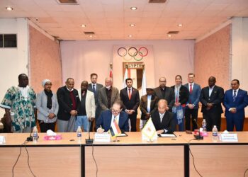 Egypt’s sports minister attends signing of protocol between FINA, ANOCA