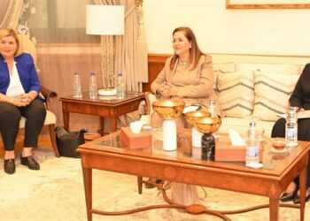 Planning, trade ministers discuss with Israeli minister trade co-operation