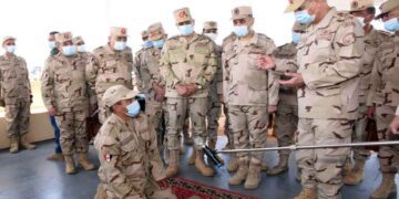 Defence minister inspects rehabilitation process of 3rd field army fighters