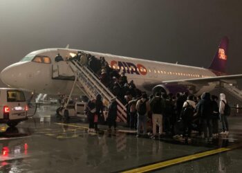 Air Cairo flight to transport Egyptian students in Romania to Cairo