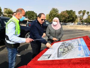 Sisi listens to people’s demands in Old Cairo 3 - Egyptian Gazette