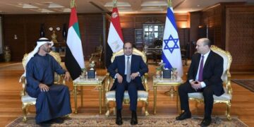 Sisi receives Abu Dhabi CP, Israeli PM