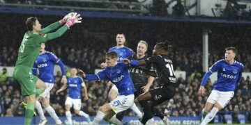 Everton ends Wood’s FA Cup run