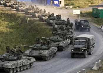 Russian column bears down on Kyiv