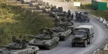Russian column bears down on Kyiv