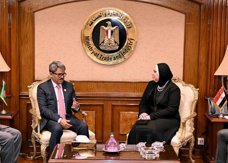 Gamea, Alam discuss promoting trade, investment co-operation 2 - Egyptian Gazette Gamea, Alam discuss promoting trade, investment co-operation 1 - Egyptian Gazette