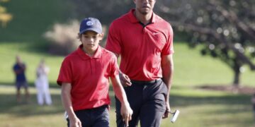 Woods wins inaugural Player Impact Program, collects US$8m