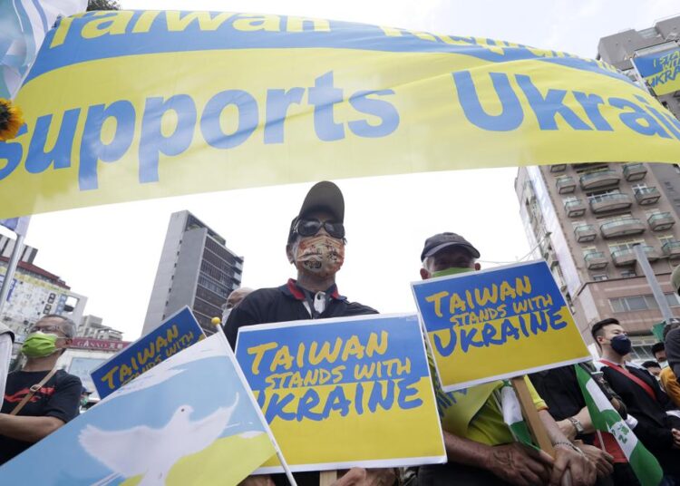 Anti-war protests across Europe, small rallies in Russia 2 - Egyptian Gazette Anti-war protests across Europe, small rallies in Russia 1 - Egyptian Gazette