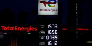 France announces €2b fuel aid package