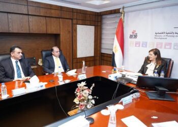 Planning min., Iraqi Securities Commission chief discuss prospects of future co-operation