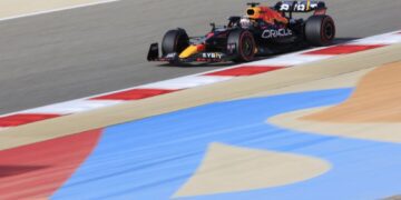 Frustrated Verstappen bullish about Saudi Arabia recovery