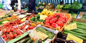 Global central banks stay inflation-focused, see growth continuing