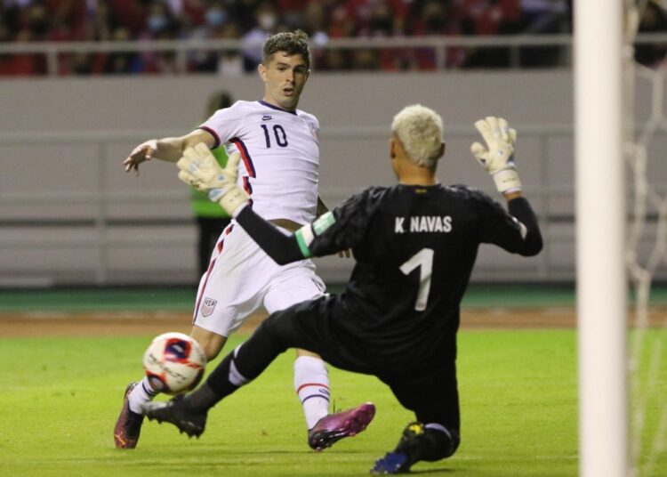 Mexico, US clinch World Cup berths 1 - Egyptian Gazette Soccer Football - World Cup - Concacaf Qualifiers - Costa Rica v United States - Estadio Nacional, San Jose, Costa Rica - March 30, 2022 Christian Pulisic of the U.S. in action with Costa Rica's Keylor Navas REUTERS/Mayela Lopez