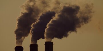 EPA plan would limit downwind pollution from power plants 1 - Egyptian Gazette EPA plan would limit downwind pollution from power plants