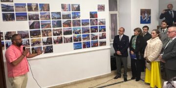 Mexican muralist making art out of migrants’ experiences