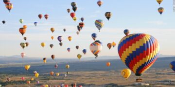 Hot air balloon trips suspended in Luxor over bad weather