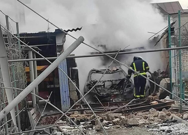 Ukrainians escape besieged Sumy through evacuation corridor 1 - Egyptian Gazette