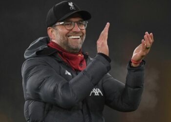 Liverpool hoping for favour from old rivals Man Utd