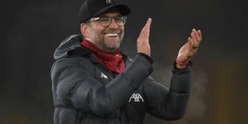 Liverpool hoping for favour from old rivals Man Utd