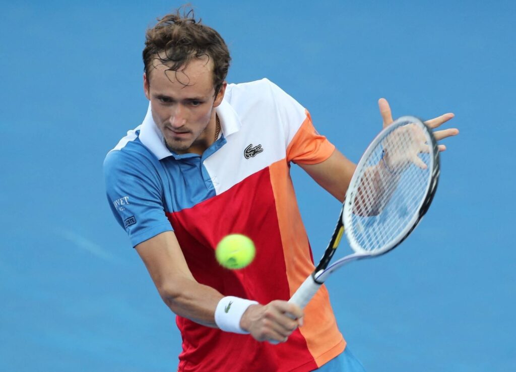 Medvedev reaches last 16 in Miami, Osaka into quarters 4 - Egyptian Gazette