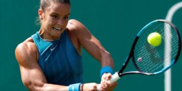 Sakarri through at Indian Wells 1 - Egyptian Gazette Sakarri through at Indian Wells