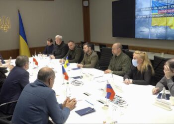 Leaders return safely to EU after visit to Kyiv amid attacks