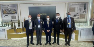 Military production minister inspects Korea’s Poongsan Corporation pavilion