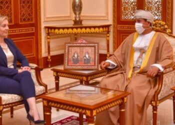 Oman, Britain discuss joint co-operation