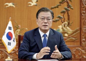 Moon, Grand Duke of Luxembourg express hope for deeper ties