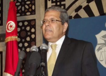 Tunisian FM welcomes 327 evacuees from Ukraine at Carthage Airport