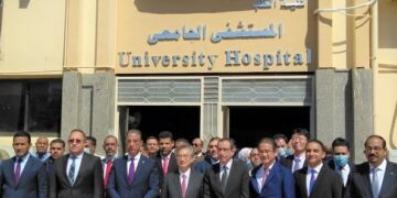 Japan presents medical equipment to Fayoum University Hospital