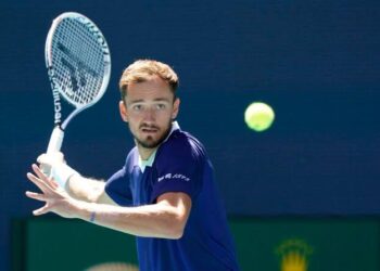 Medvedev one win from reclaiming world number one spot at Miami Open