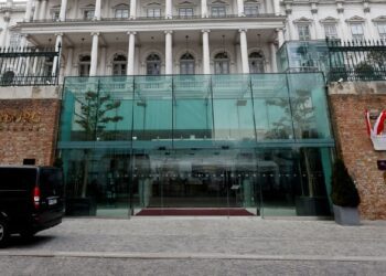 UK, France say Iran nuclear deal is close, Russia points to next week