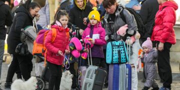US to welcome up to 100,000 Ukrainians fleeing war