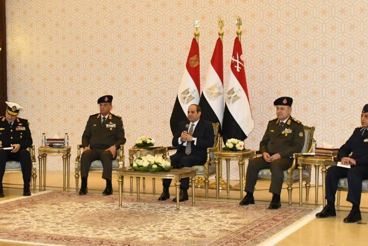 Sisi meets commanders of the Armed Forces 2 - Egyptian Gazette Sisi meets commanders of the Armed Forces 1 - Egyptian Gazette