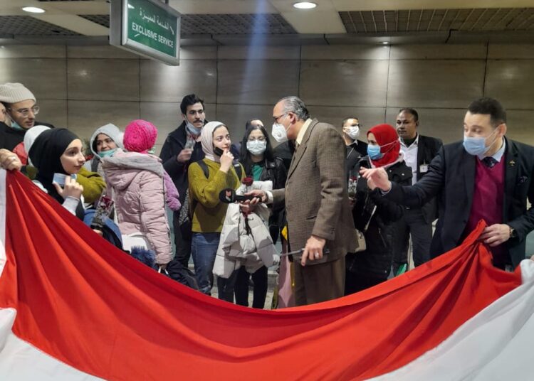 181 Egyptians back home from Ukraine  1 - Egyptian Gazette