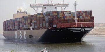 IDSC: Suez Canal fleet includes 2 biggest dredgers in Middle East