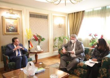 Higher education min. discusses with ILO director cooperation mechanisms