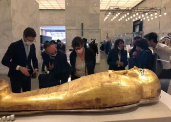 Louvre Museum president visits Egyptian Museum, NMEC