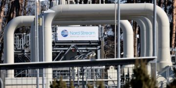Russian gas flows to Europe via Nord Stream 1 decline
