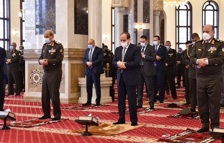 President Abdel Fattah El Sisi performed Friday prayers at Mosheer Tantawy Mosque in New Cairo’s Fifth Settlement district two days after Egypt marked the Martyr’s Day, which falls on March 9.