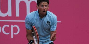 Thiem tumbles out in Estoril first round