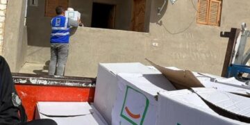 Decent Life distributes food aid to the poor 1 - Egyptian Gazette Decent Life distributes food aid to the poor