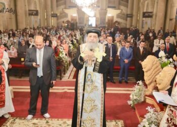 Pope Tawadros II leads Palm Sunday Mass in Alexandria