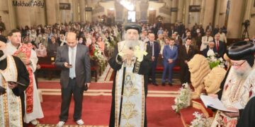 Pope Tawadros II leads Palm Sunday Mass in Alexandria