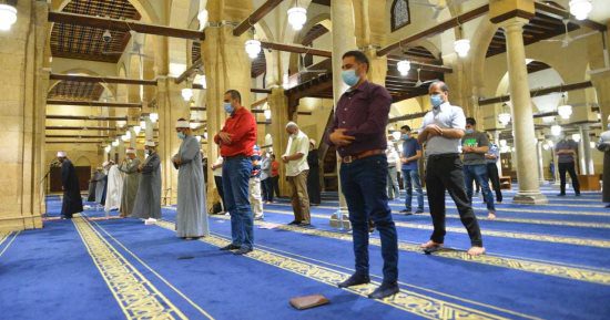 Awqaf min. lauds worshipers’ adherence to health precautions at mosques in Ramadan 2 - Egyptian Gazette Awqaf min. lauds worshipers’ adherence to health precautions at mosques in Ramadan 1 - Egyptian Gazette