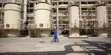 Iraq oil exports $11.07 bn in March, highest for 50 years