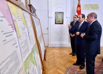 Sisi directs gov’t to continue developing public notary offices