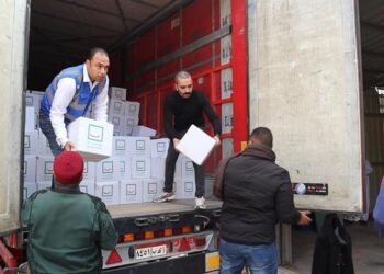 ‘Decent Life’ initiative distributes food boxes to poor communities